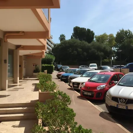 Le Repaire D'antibes Atypique Proche Parc Et *